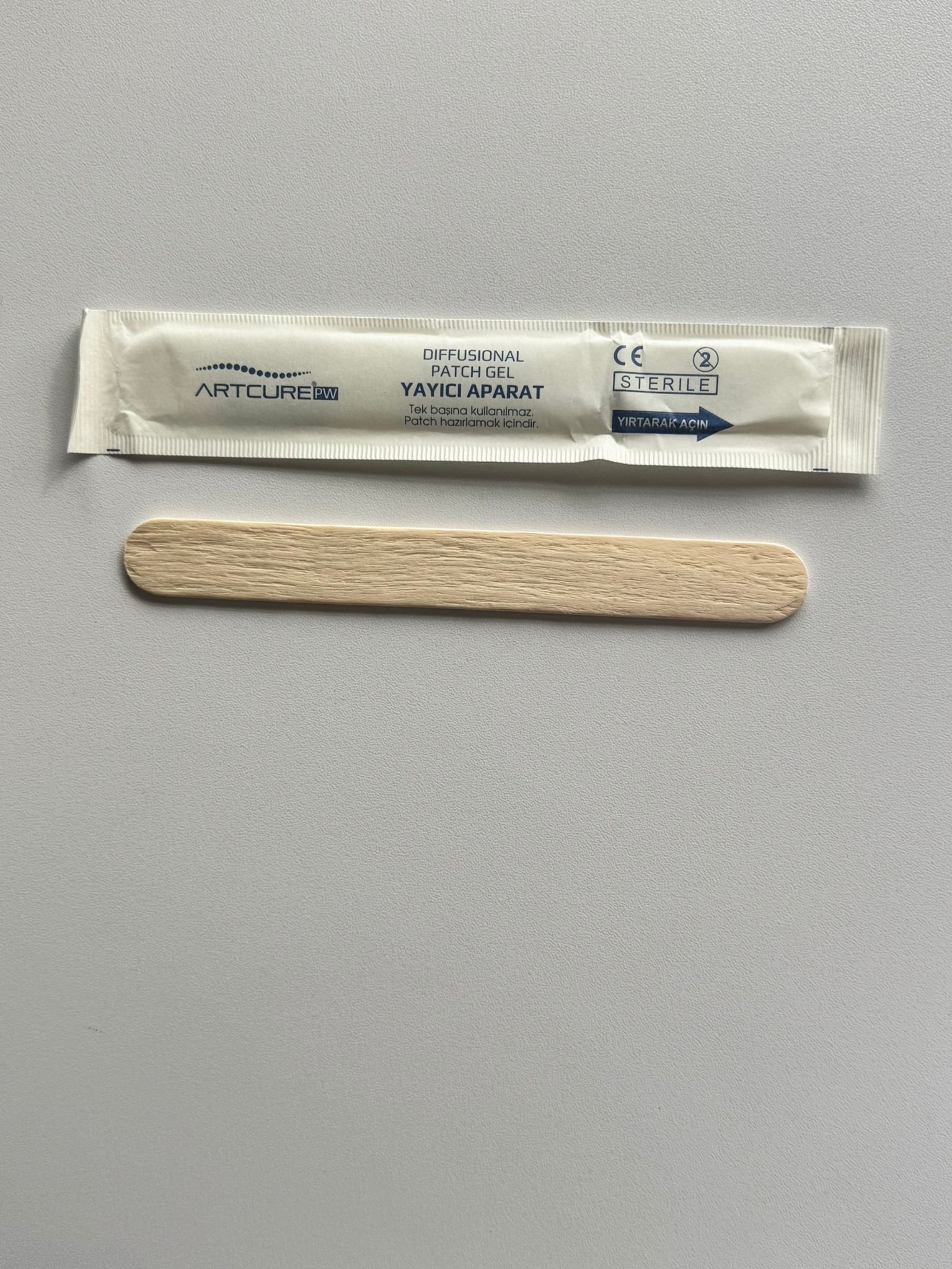 Gel Dispensing Apparatus